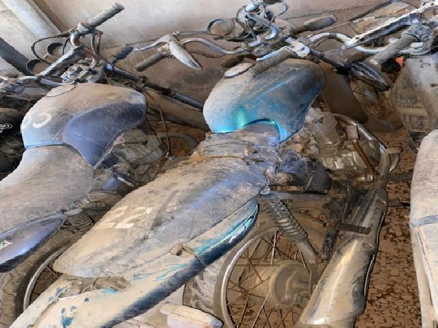 Lote 33 · HONDA/CG 125 TITAN KS 2001 — conservado