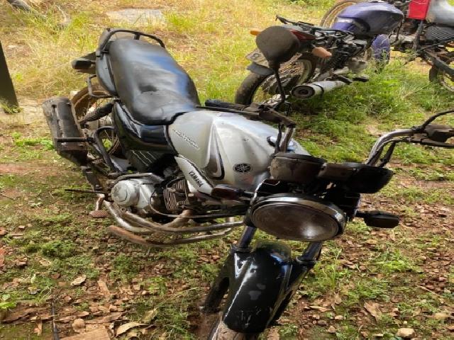 Lote 72 · YAMAHA/YBR 125K 2002 — conservado