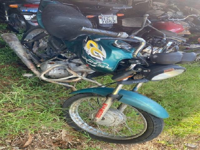 Lote 38 · HONDA/CG 125 TITAN KS 2001 — conservado