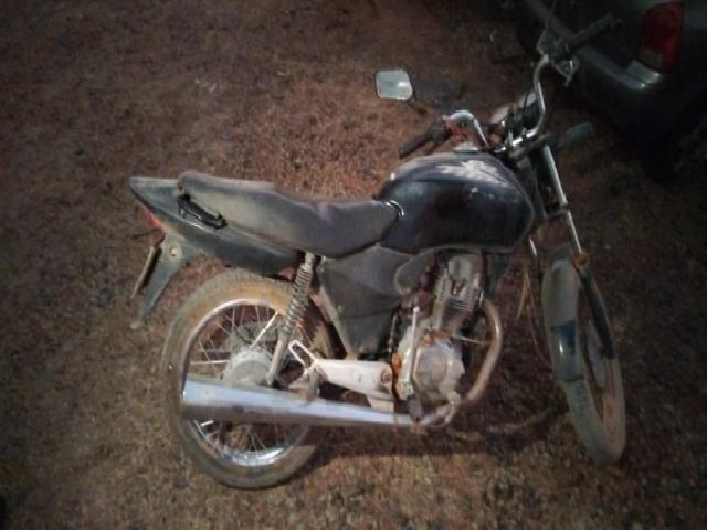 Lote 28 · HONDA/CG 125 TITAN ES 2004 — conservado