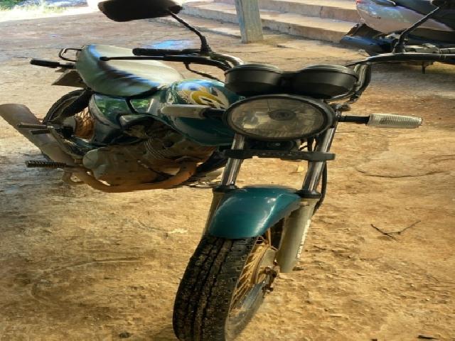 Lote 32 · HONDA/CG 125 TITAN KS 2001 — conservado