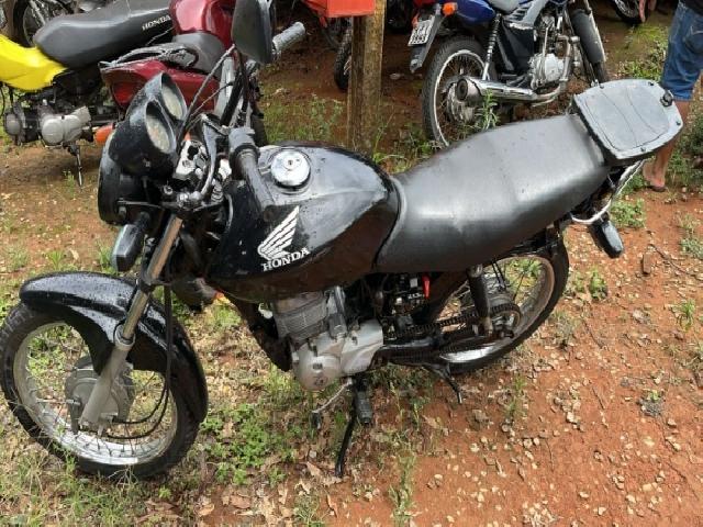 Lote 49 · HONDA/CG 150 TITAN KS 2005 — conservado