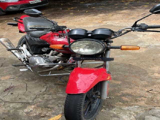 Lote 14 · HONDA/CG 125 FAN ES 2010 — conservado