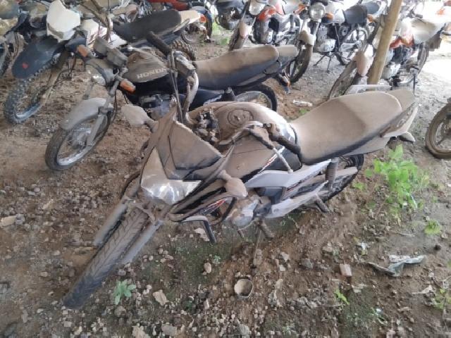 Lote 57 · HONDA/CG 160 TITAN EX 2016 — conservado