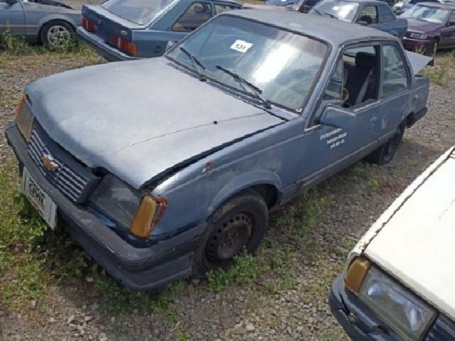 Lote 97 · GM/MONZA SL/E 2.0 1990 — conservado