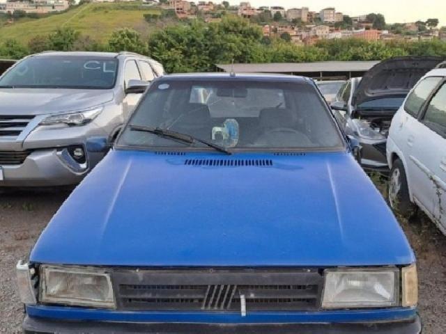 Lote 87 · FIAT/UNO CS 1987 — conservado
