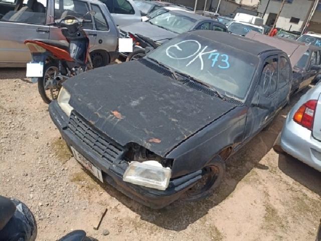 Lote 70 · GM/KADETT SL 1991 — sucata