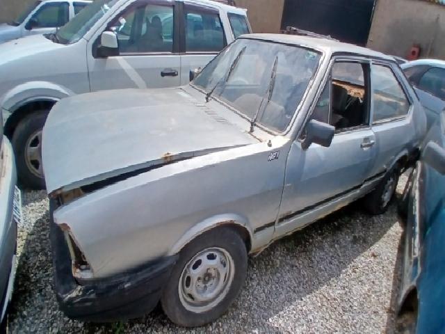 Lote 82 · VW/Passat Village GL 1988 — Sucata
