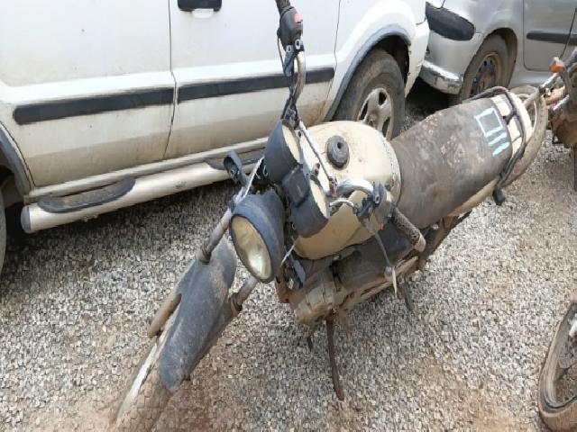 Lote 52 · YAMAHA/YBR 125ED 2003 — sucata