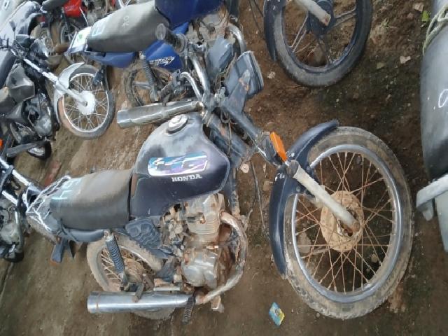 Lote 42 · HONDA/CG 125 TITAN 1996 — sucata