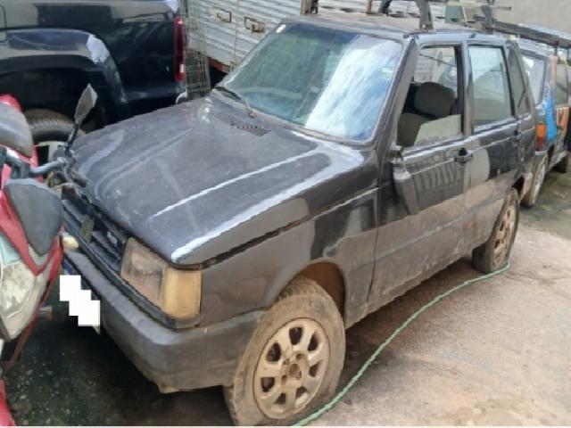 Lote 63 · Fiat/Uno Mille SX 1997 — Sucata