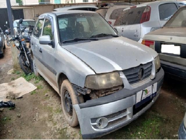 Lote 37 · VW/GOL 16V PLUS 2001 — conservado