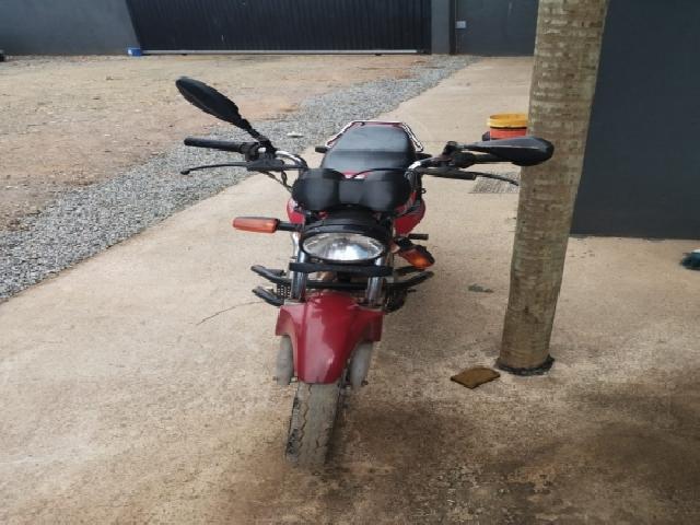 Lote 15 · HONDA/CG 150 TITAN ES 2005 — conservado