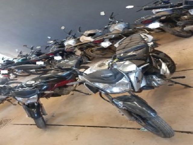 Lote 21 · HONDA/CG 160 FAN ESDI 2016 — conservado