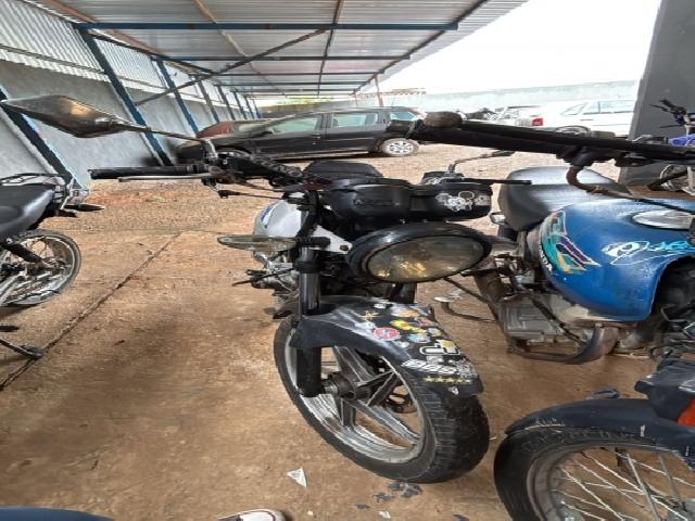Lote 85 · Jta/Suzuki EN125 Yes 2009 — Sucata