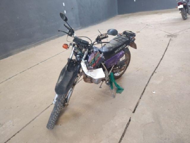 Lote 83 · HONDA/XLR 125 1999 — sucata
