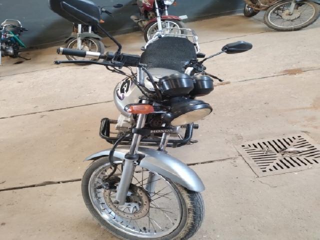 Lote 65 · HONDA/CG 125 Titan ES 2000 — Sucata