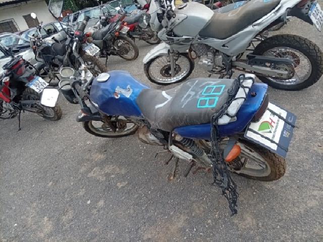 Lote 38 · JTA/SUZUKI EN125 YES 2005 — conservado