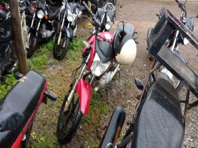 Lote 13 · HONDA/CG 150 TITAN EX 2015 — conservado