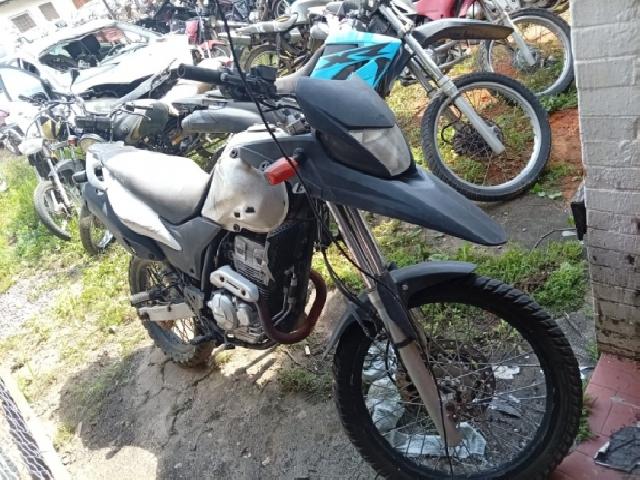 Lote 35 · HONDA/XRE 300 2015 — conservado