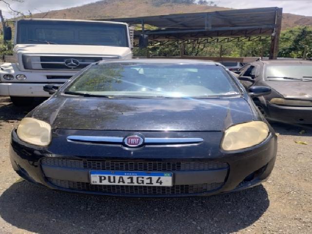 Lote 53 · FIAT/PALIO Attractiv 1.0 2015 — conservado