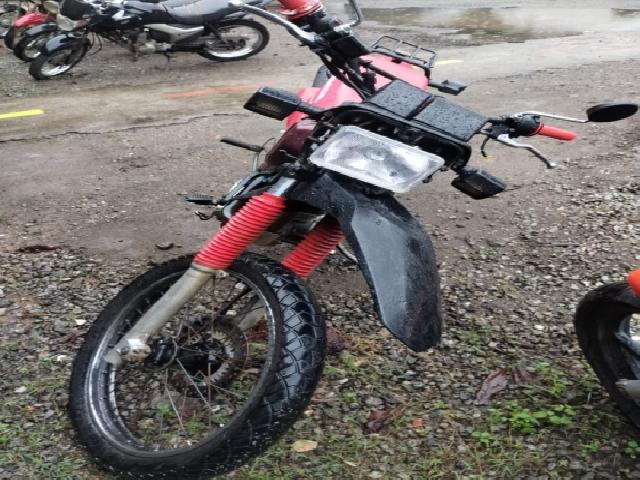 Lote 88 · HONDA/NX 200 2000 — sucata