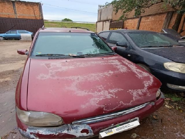 Lote 18 · I/Ford Escort GL 16V SW 1998 — Sucata