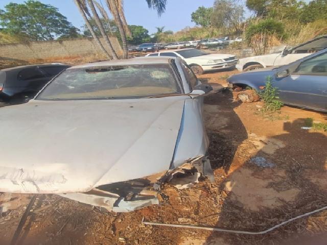 Lote 43 · GM/VECTRA GLS 2000 — sucata