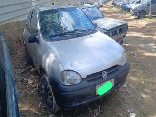 Lote 103 · GM/CORSA WIND 1996 — conservado