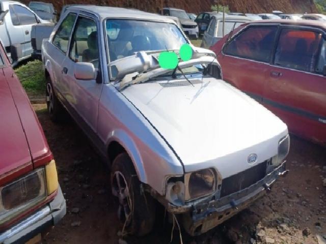 Lote 90 · FORD/ESCORT 1.0 HOBBY 1996 — conservado