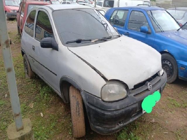 Lote 100 · GM/CORSA WIND 1994 — conservado