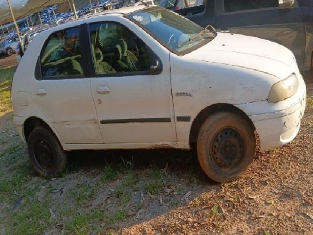 Lote 80 · FIAT/PALIO YOUNG 2001 — conservado