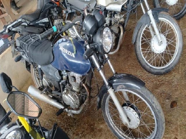 Lote 16 · HONDA/CG 125 FAN 2005 — conservado