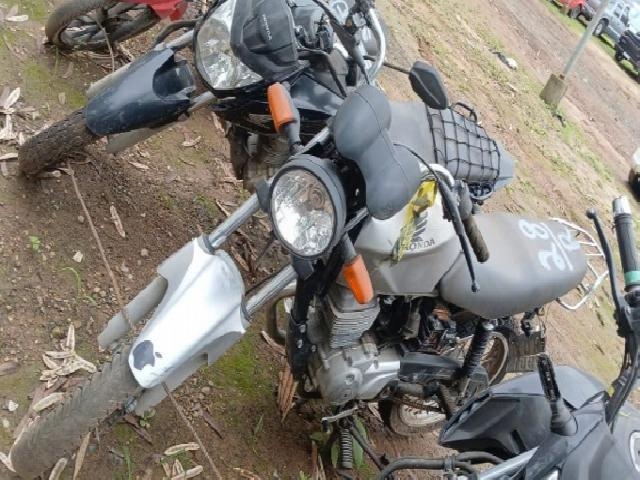 Lote 27 · HONDA/CG 150 TITAN KS 2006 — conservado