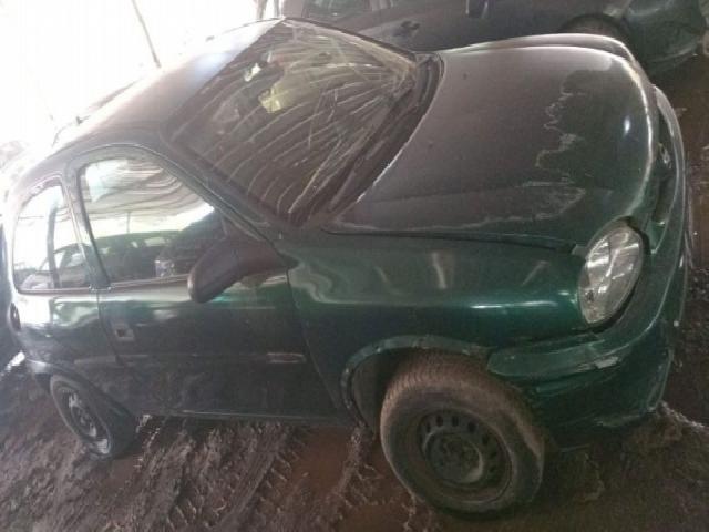 Lote 17 · GM/CORSA WIND 2001 — conservado