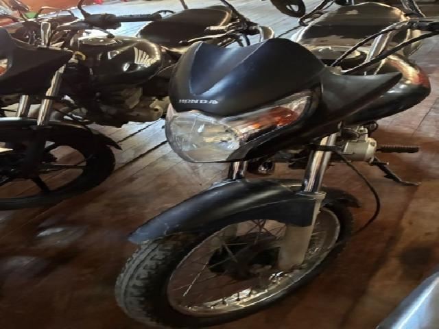Lote 37 · Honda/CG150 Titan Mix KS 2010 — Sucata