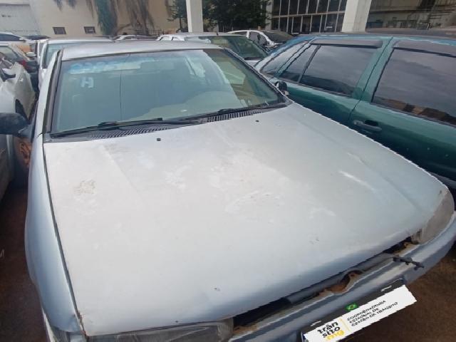 Lote 40 · VW/GOL 16V 1999 — conservado