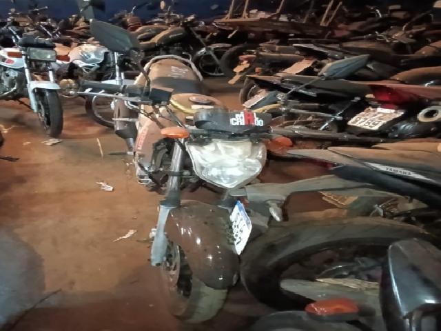 Lote 30 · Yamaha/FAZER250 Blueflex 2013 — Conservado