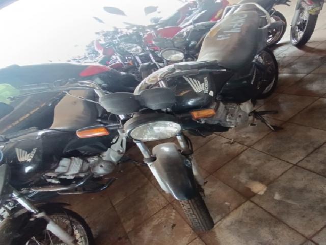 Lote 10 · HONDA/CG 125 FAN KS 2010 — conservado