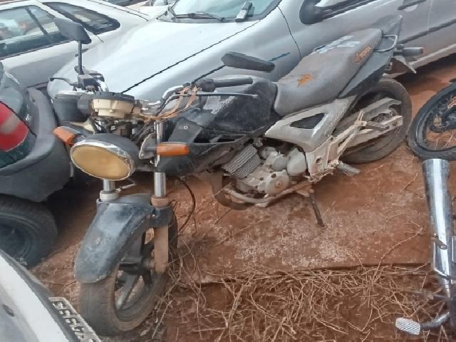 Lote 8 · HONDA/CBX 250 Twister 2002 — conservado