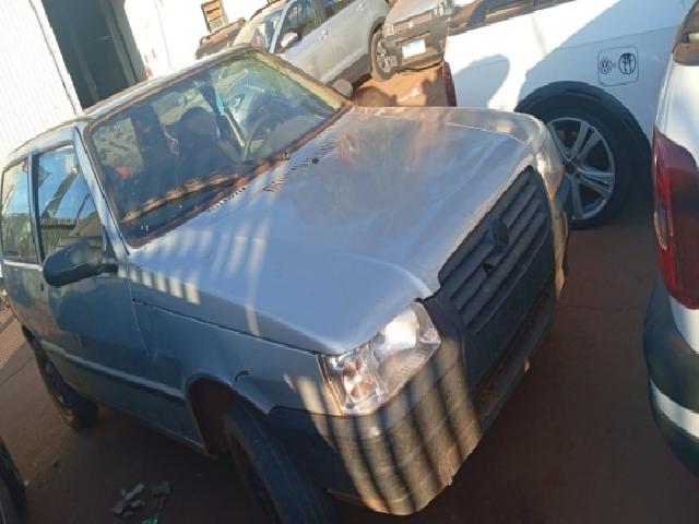 Lote 91 · Fiat/Uno Mille Fire Flex 2006 — Sucata