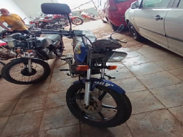 Lote 14 · HONDA/CG 125 TITAN 1998 — conservado