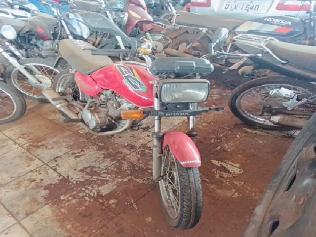 Lote 59 · HONDA/CG 125 TITAN 1997 — sucata