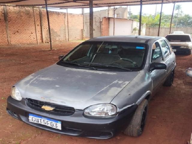 Lote 63 · GM/CORSA GL 1997 — sucata
