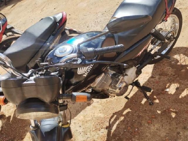 Lote 18 · HONDA/CG 150 TITAN KS 2005 — conservado