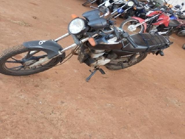 Lote 20 · HONDA/CG 150 TITAN KS 2006 — conservado