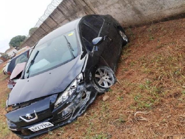 Lote 68 · I/Peugeot 408 Allure 2012 — Sucata