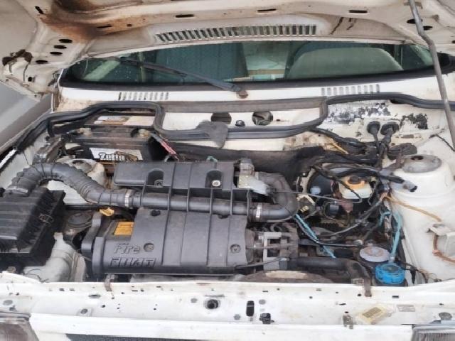 Lote 61 · Fiat/Uno Mille Fire 2003 — Sucata
