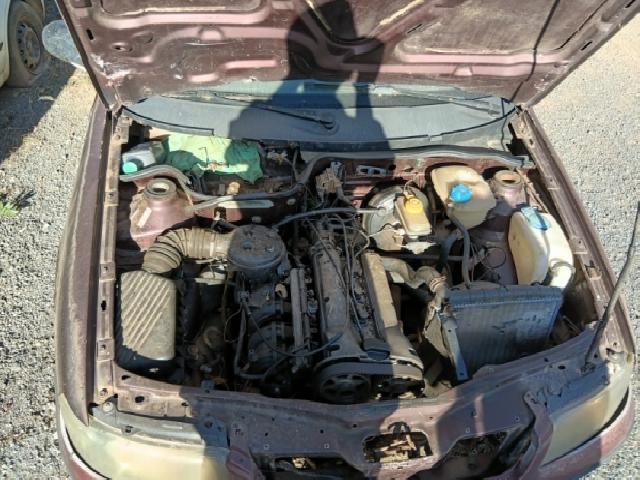 Lote 28 · VW/GOL 16V 2000 — sucata