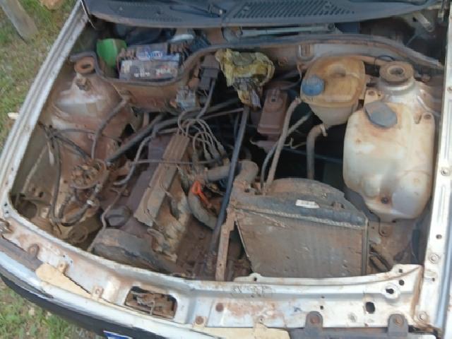 Lote 35 · VW/GOL GLI 1.8 1996 — sucata